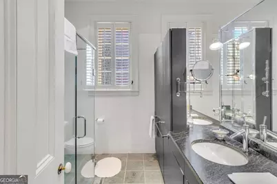 211 E Charlton Street, Savannah, GA 31401 - Photo 28