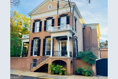 211 E Charlton Street, Savannah, GA 31401 - Photo 1