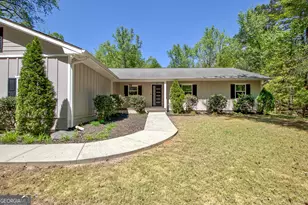 15 Glen Cannon Trail, Newnan, GA 30265 - Photo 2