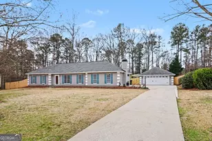 85 London Ln, Sharpsburg, GA 30277 - Photo 1