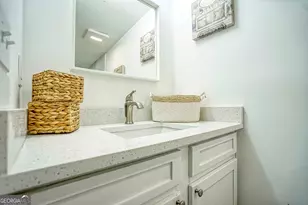 1827 Dunlap Ave, East Point, GA 30344 - Photo 16