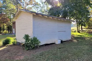 1204 Jefferson Hwy, Winder, GA 30680 - Photo 68