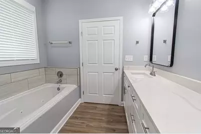 567 M L King Jr Drive, Jefferson, GA 30549 - Photo 16