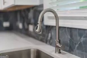 567 M L King Jr Dr, Jefferson, GA 30549 - Photo 10