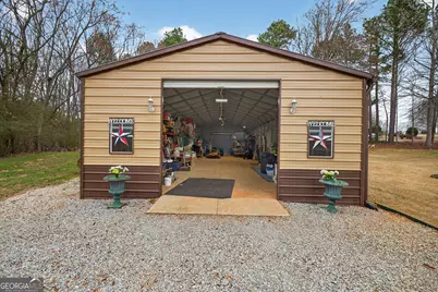 195 Surrey Chase Drive, Social Circle, GA 30025 - Photo 6