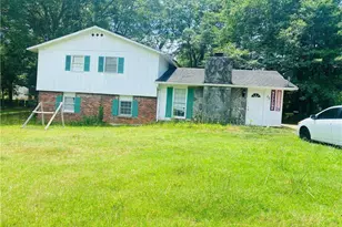 46 W Wedgewood Cir, Newnan, GA 30263 - Photo 2