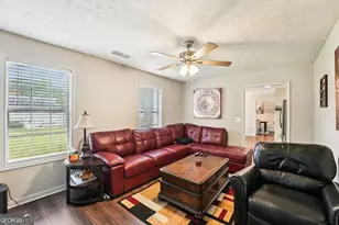 12203 Crestwood Ct, Fayetteville, GA 30215 - Photo 6