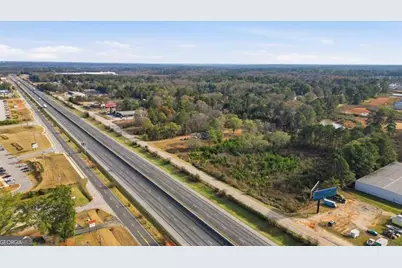 2381 Iris Drive SE, Conyers, GA 30013 - Photo 10