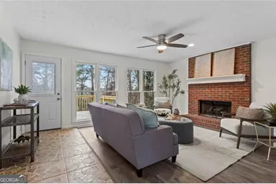 2950 Heather Stone Way, Lawrenceville, GA 30043 - Photo 10