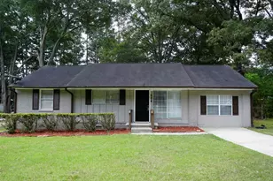 504 Pinecrest Dr, Riverdale, GA 30274 - Photo 1