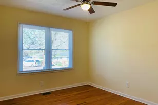 24 Camellia Dr, Newnan, GA 30263 - Photo 12