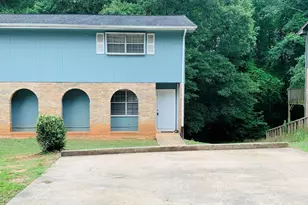 1069 Laurel Ln NW, Conyers, GA 30012 - Photo 2