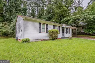 3633 Bunker Hill Dr SW, Atlanta, GA 30331 - Photo 2