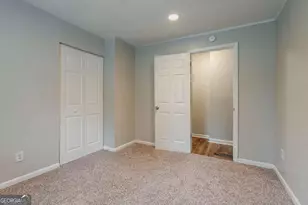 3633 Bunker Hill Dr SW, Atlanta, GA 30331 - Photo 18
