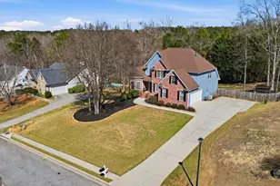 1456 Rockview Ln, Loganville, GA 30052 - Photo 14