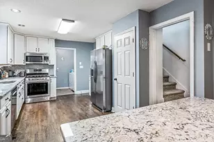 1112 Sutton Dr, McDonough, GA 30252 - Photo 6