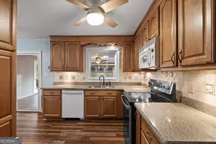 7085 Hobgood Rd, Fairburn, GA 30213 - Photo 8