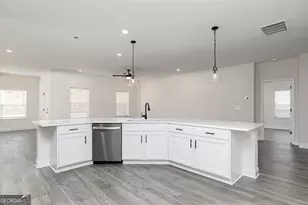 601 Cantrell Dr, Dallas, GA 30157 - Photo 6