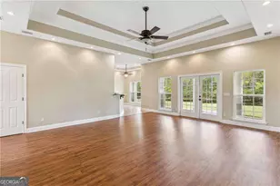 190 Lakes Dr, Brunswick, GA 31523 - Photo 4