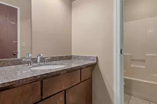 9043 Raven Dr, Jonesboro, GA 30238 - Photo 16