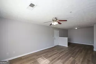 4103 Fairington Club Dr, Lithonia, GA 30038 - Photo 6