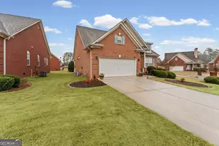 2070 Spivey Village Trace, Jonesboro, GA 30236 - Photo 4