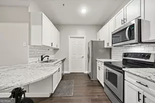 1250 SE Parkwood Circle SE, Atlanta, GA 30339 - Photo 4