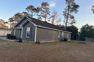 2035 Lasalle Dr, Valdosta, GA 31602 - Photo 2
