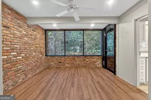 360 Vista Cir, Macon, GA 31204 - Photo 10