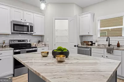 302 Beau Claire Circle, Byron, GA 31008 - Photo 6