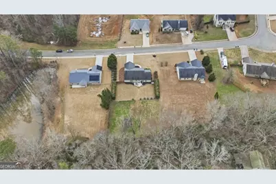 228 Falling Leaf Lane, Winder, GA 30680 - Photo 4