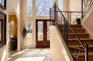 8360 Jett Ferry Rd, Sandy Springs, GA 30350 - Photo 8