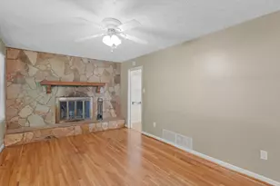 100 Homestead Pl, Rex, GA 30273 - Photo 4