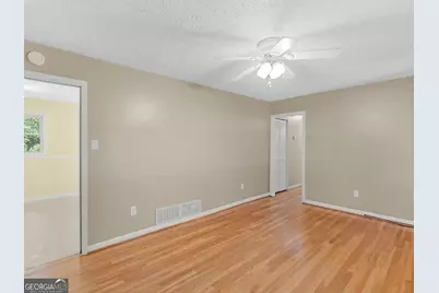 100 Homestead Place, Rex, GA 30273 - Photo 6