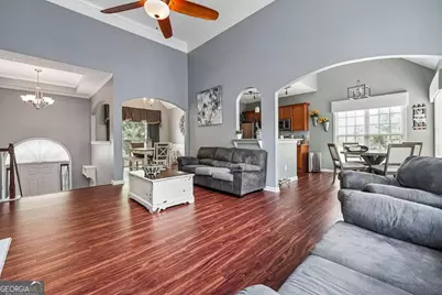 107 Laurel Oaks Lane, Jefferson, GA 30549 - Photo 4