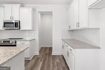 5643 Chickory Drive, Flowery Branch, GA 30542 - Photo 2