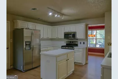 236 Hunting Court, Jonesboro, GA 30236 - Photo 6