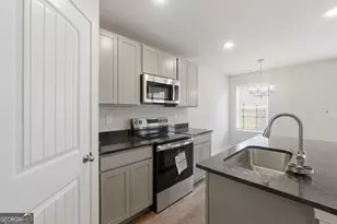 216 Norchester Ave, Hogansville, GA 30230 - Photo 8