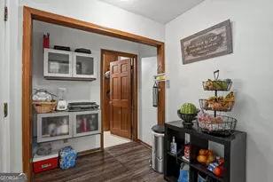 552 Ben Ct SW, Lilburn, GA 30047 - Photo 6