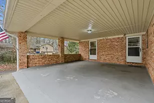 552 Ben Ct SW, Lilburn, GA 30047 - Photo 2