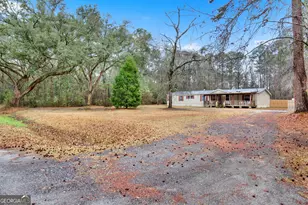 1025 Pine Needle Dr, Ellabell, GA 31308 - Photo 4