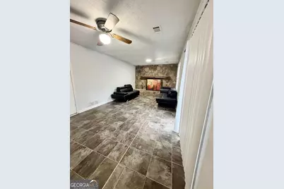 975 Daisy Court, Lawrenceville, GA 30044 - Photo 8