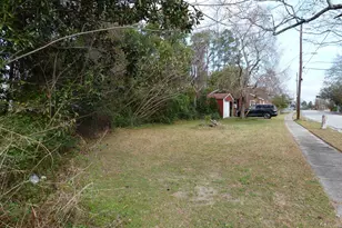 702 Rosedale Ave, Claxton, GA 30417 - Photo 14