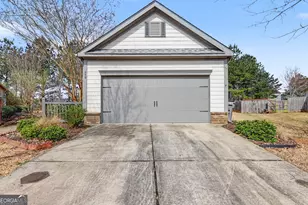 249 River Meadow Dr, Lagrange, GA 30241 - Photo 2