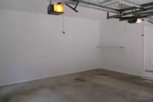 105 Berry Ct, McDonough, GA 30252 - Photo 10