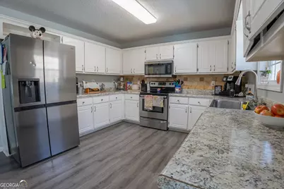 162 Morningside Drive, Jackson, GA 30233 - Photo 6