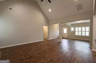 214 Oakwood Dr, Commerce, GA 30529 - Photo 6