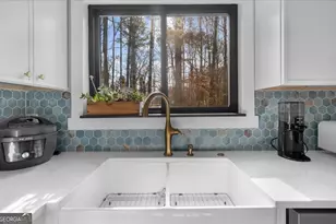 5802 Bay Pointe Sound NW, Acworth, GA 30101 - Photo 4