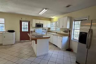 207 Eaker Dr, Warner Robins, GA 31088 - Photo 2