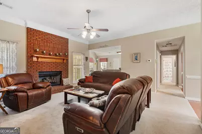 123 Wexford Drive, Lagrange, GA 30241 - Photo 6